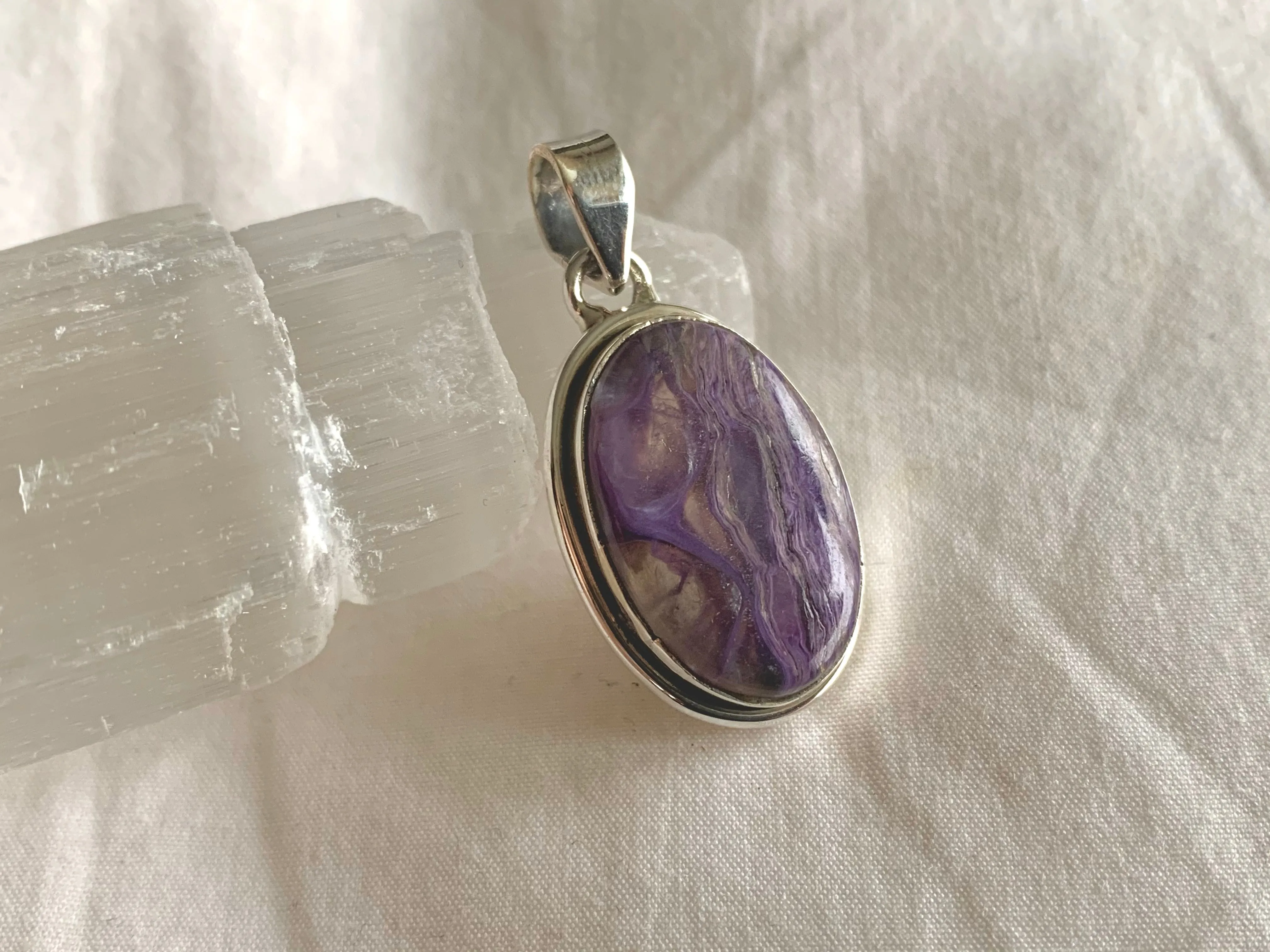 Charoite Brea Pendant - Reg. Oval