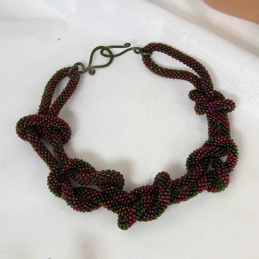 Elegant Necklace in Shades of Moroon Seed Beads