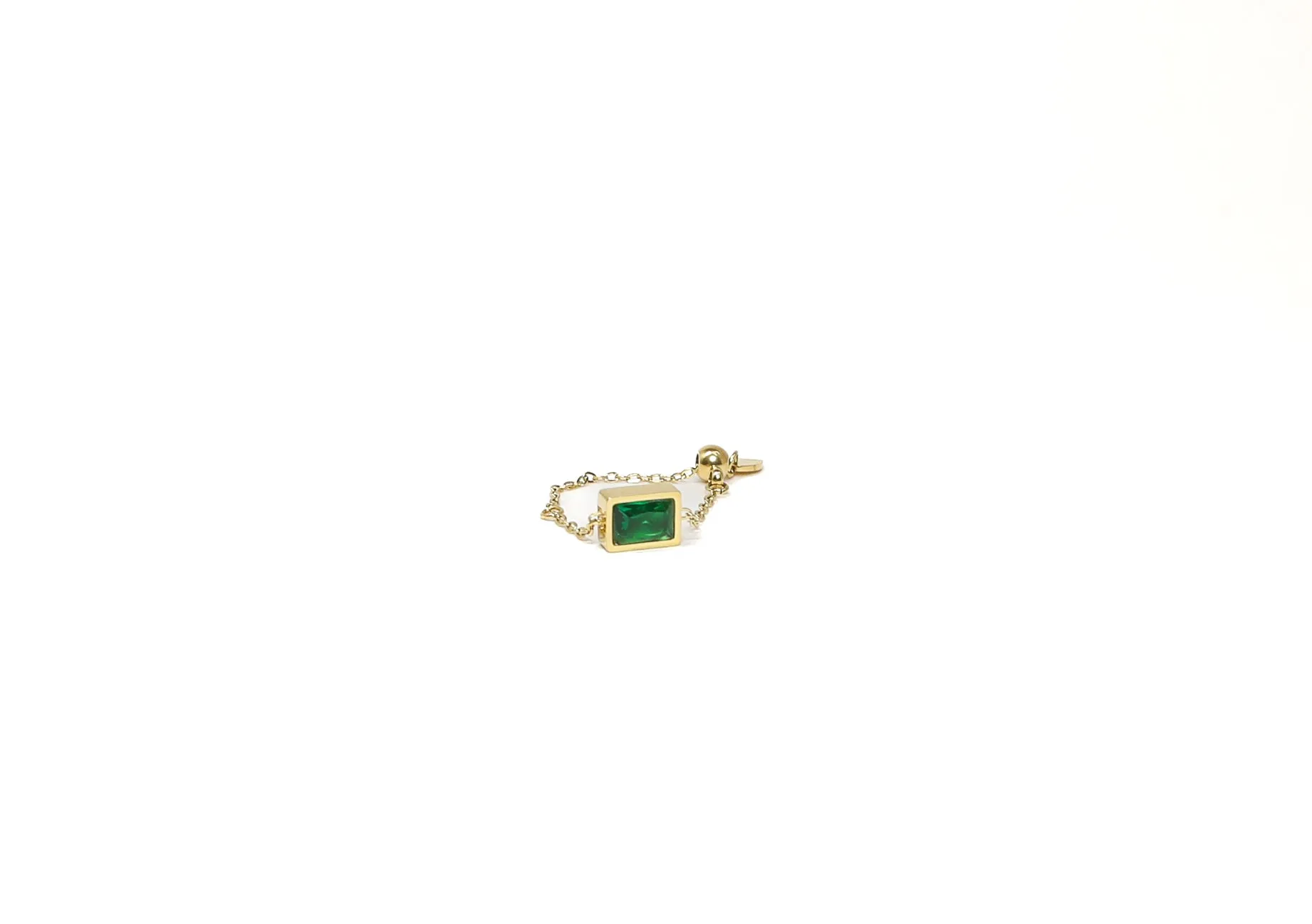 Emerald Emaline Chain Ring