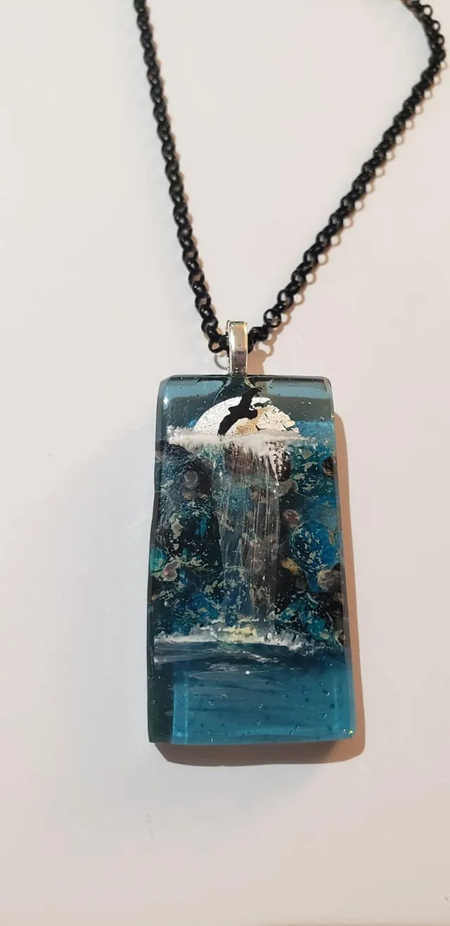 Lovely Landscape Pendants