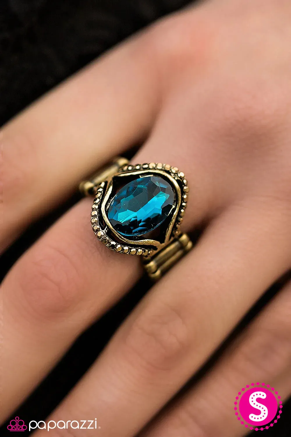 Paparazzi Ring ~ Big City Dreams - Blue