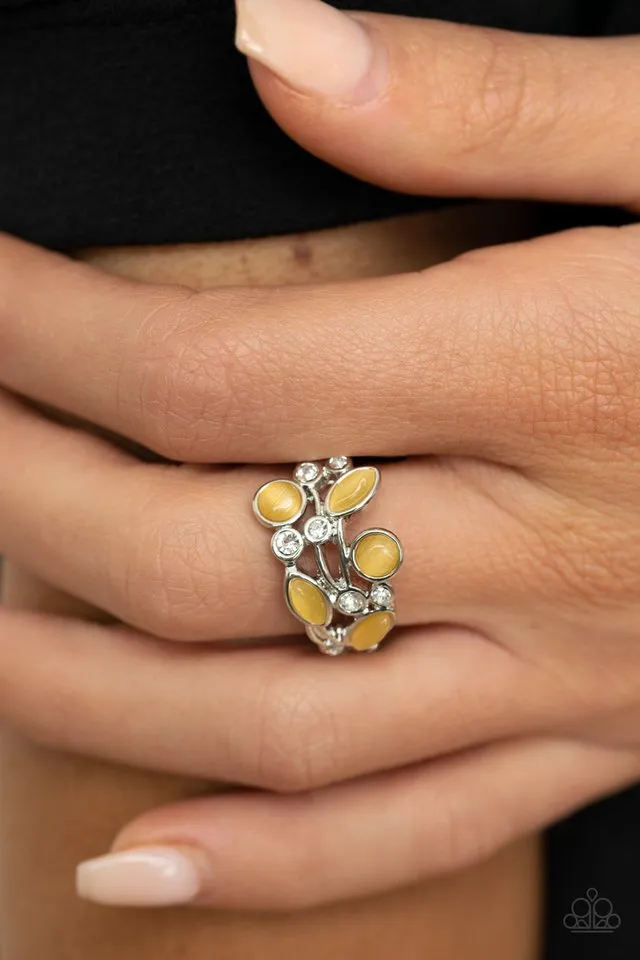 Paparazzi Ring ~ Leafy Luster - Yellow