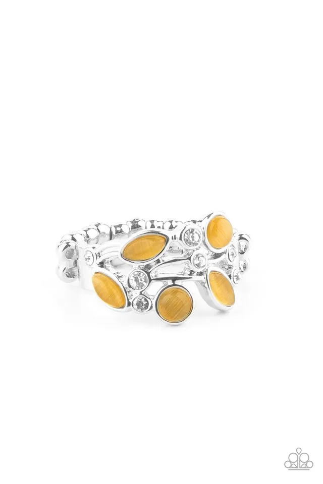 Paparazzi Ring ~ Leafy Luster - Yellow