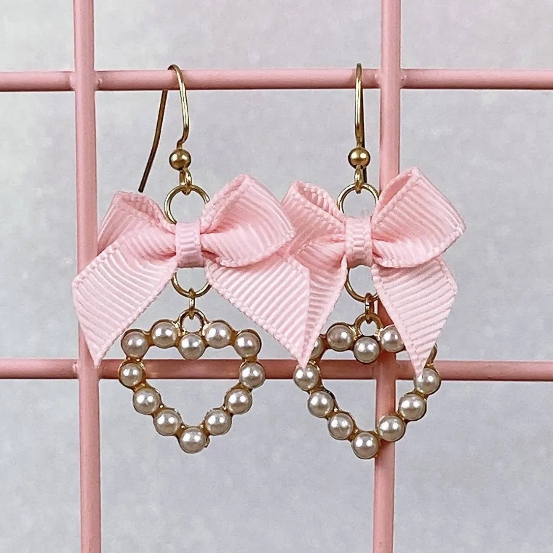 Pearly Gold Heart Earrings (5 Colors)