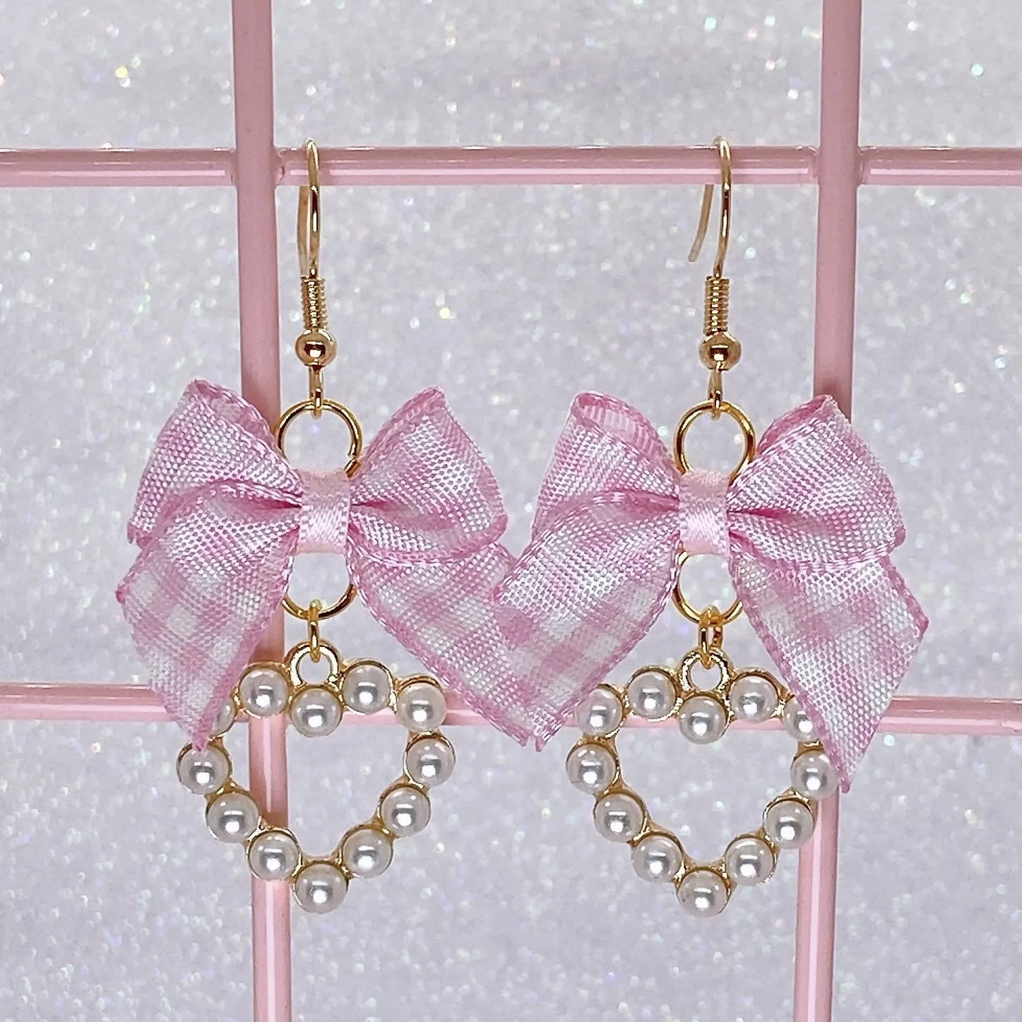 Pearly Gold Heart Earrings (5 Colors)