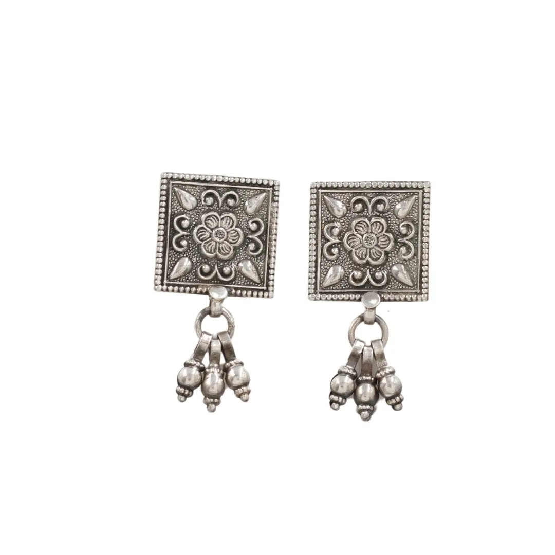 Refined Grace: Elegant Silver Handcrafted Earrings by Sangeeta Boochra