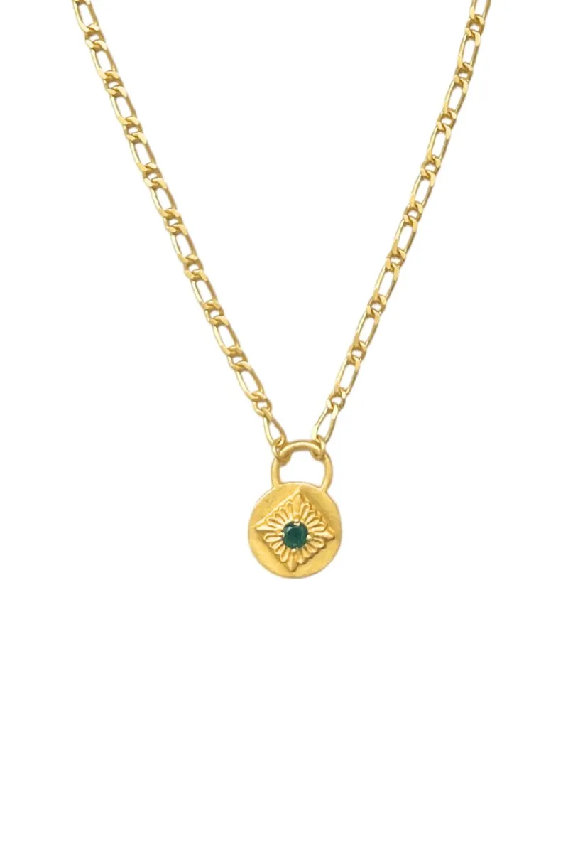 Rubyteva Arabesque Round Pendant With Facet Green Aven Link Chain Necklace