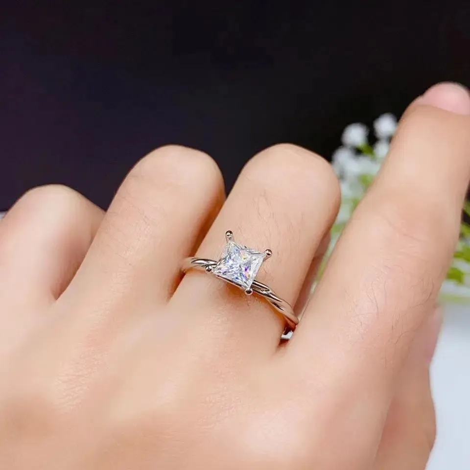 White Gold Plated Silver Princess Cut Moissanite Ring 1ct